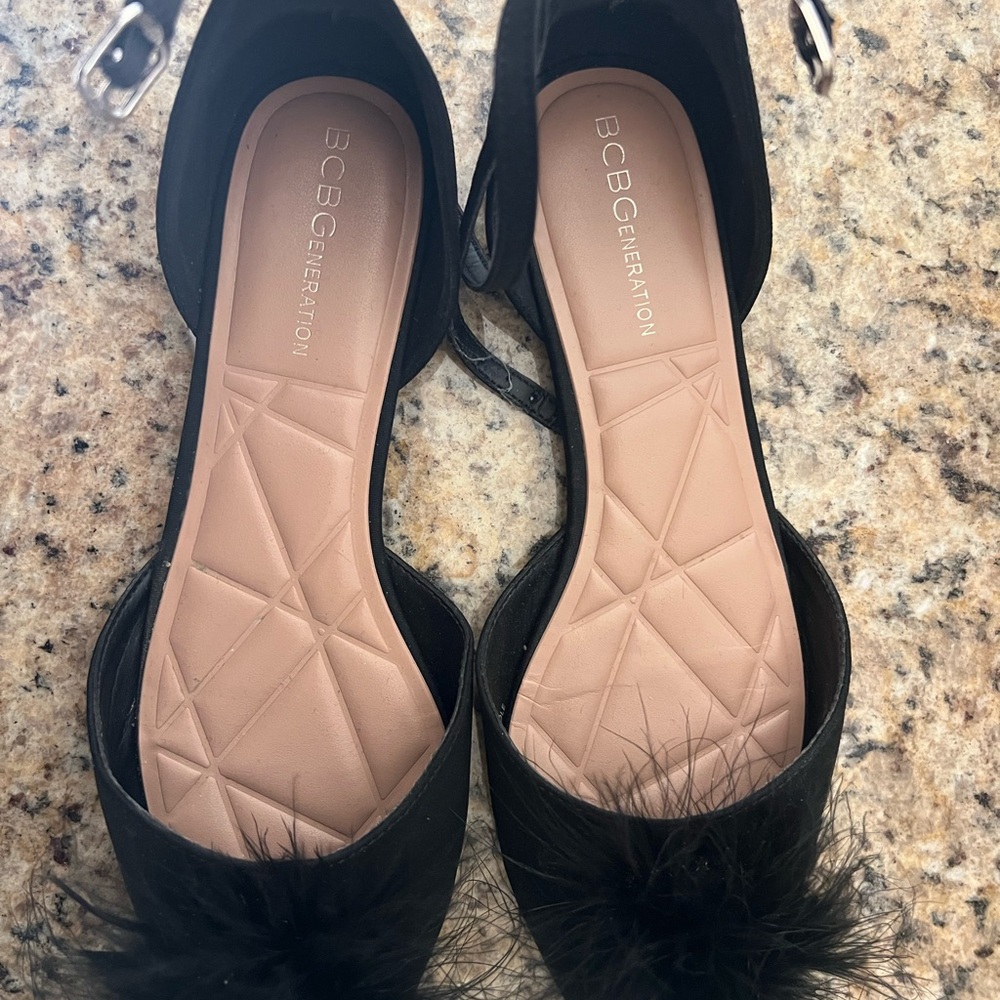 BCBGeneration Black Heeled Shoes Elegant Design